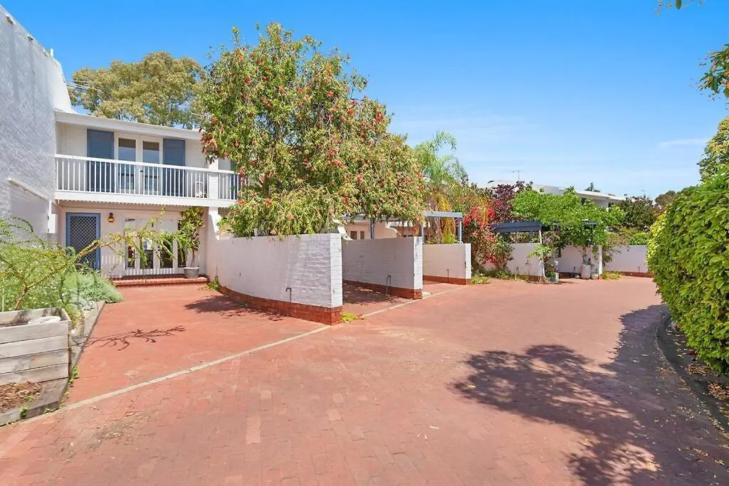 Apartment Stylish, Comfortable And Pet Friendly Home In The Heart Of Kensington Adelaide